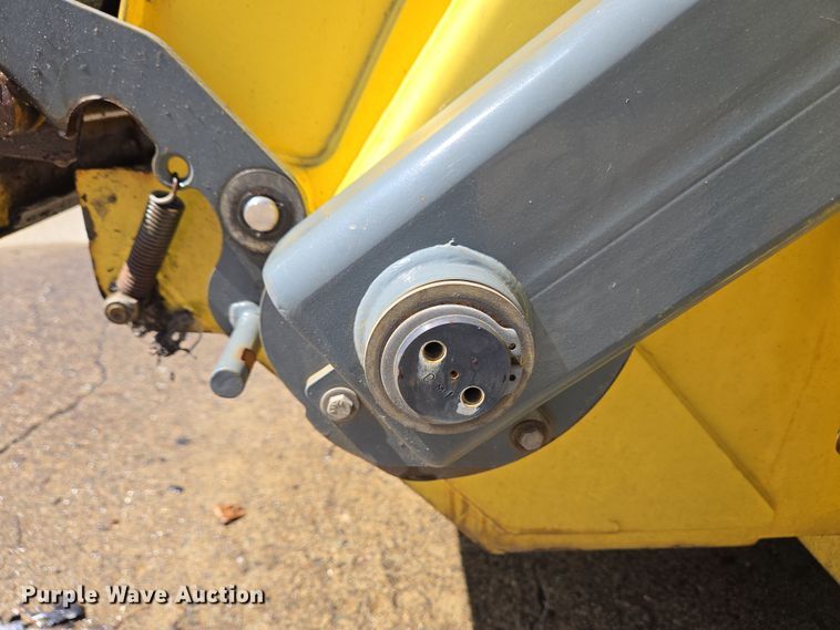 image for item EC4174 2017 Elgin Pelican Series NP street sweeper