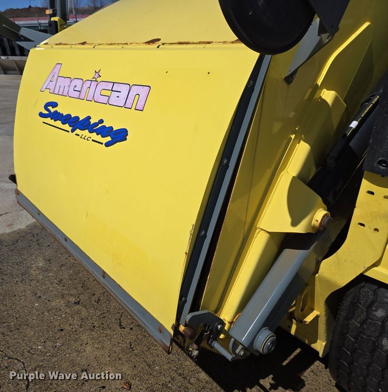 image for item EC4174 2017 Elgin Pelican Series NP street sweeper