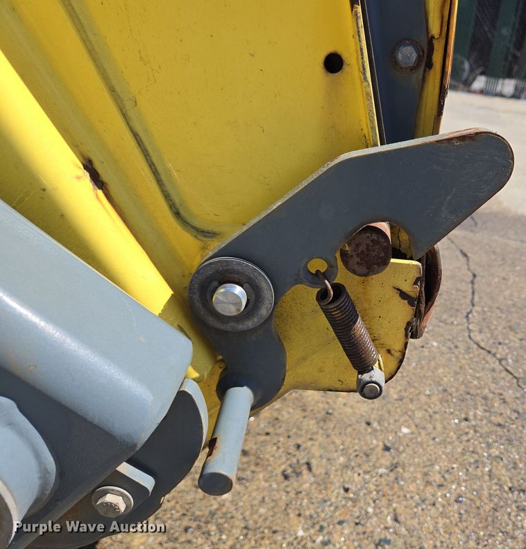 image for item EC4174 2017 Elgin Pelican Series NP street sweeper