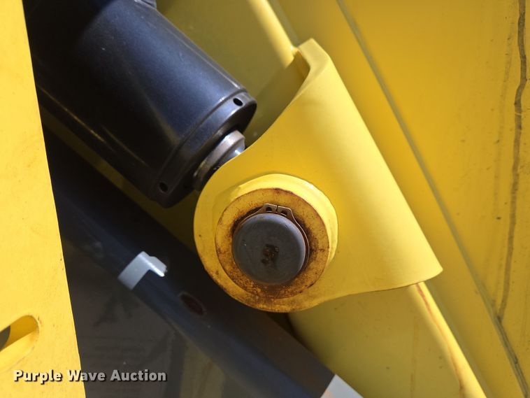 image for item EC4174 2017 Elgin Pelican Series NP street sweeper