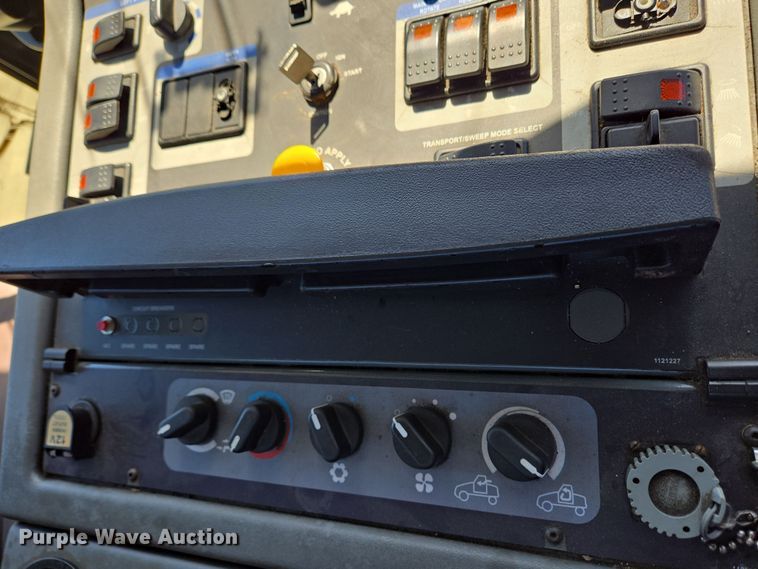 image for item EC4174 2017 Elgin Pelican Series NP street sweeper