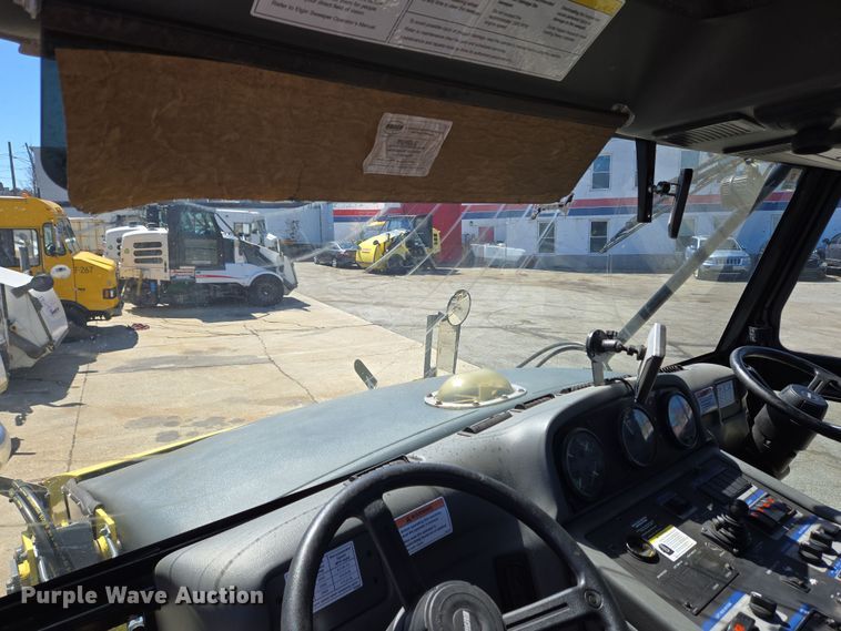 image for item EC4174 2017 Elgin Pelican Series NP street sweeper