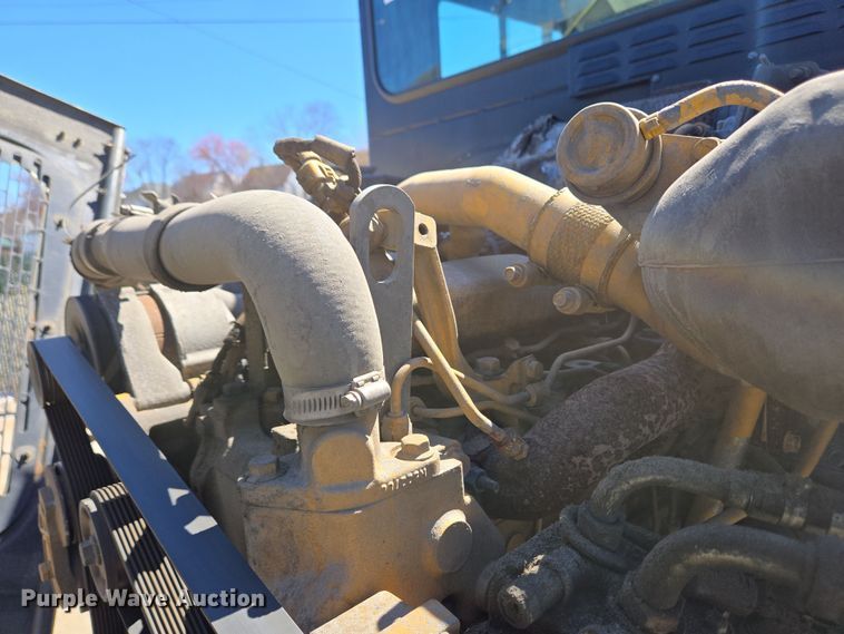 image for item EC4174 2017 Elgin Pelican Series NP street sweeper