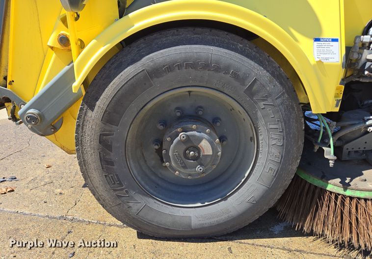 image for item EC4174 2017 Elgin Pelican Series NP street sweeper