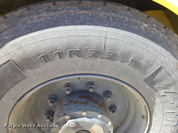 image for item EC4174 2017 Elgin Pelican Series NP street sweeper