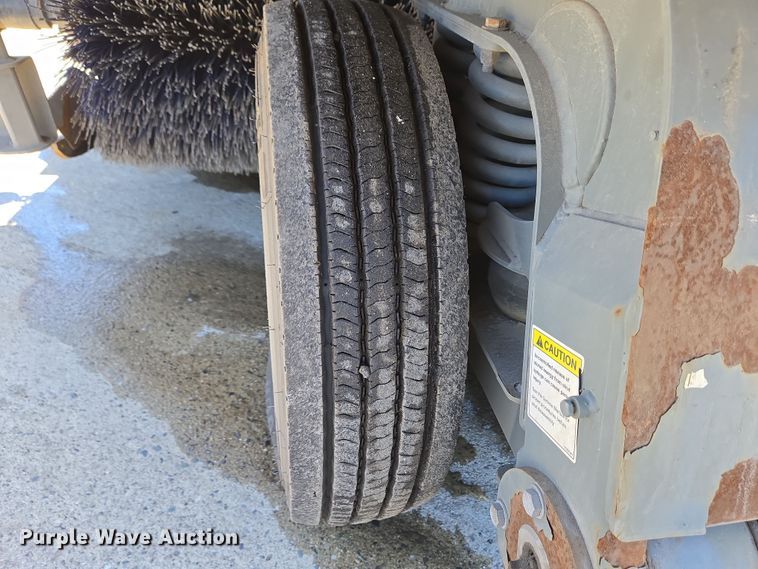 image for item EC4174 2017 Elgin Pelican Series NP street sweeper