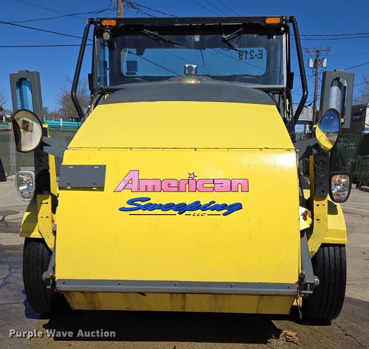 image for item EC4175 2017 Elgin Pelican Series NP street sweeper