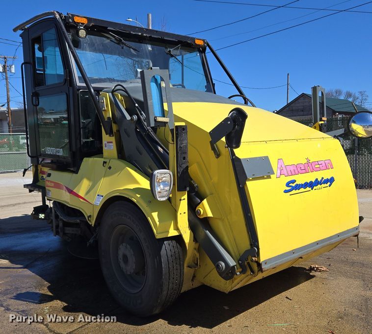 image for item EC4175 2017 Elgin Pelican Series NP street sweeper