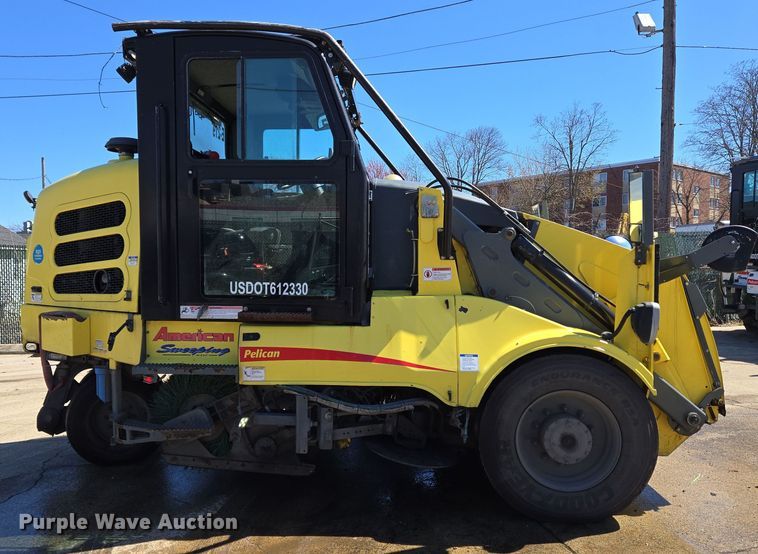 image for item EC4175 2017 Elgin Pelican Series NP street sweeper