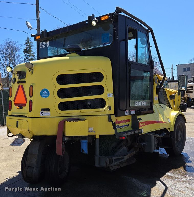 image for item EC4175 2017 Elgin Pelican Series NP street sweeper