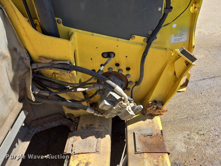 image for item EC4175 2017 Elgin Pelican Series NP street sweeper