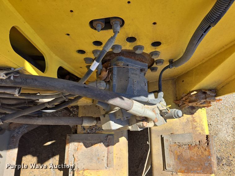 image for item EC4175 2017 Elgin Pelican Series NP street sweeper