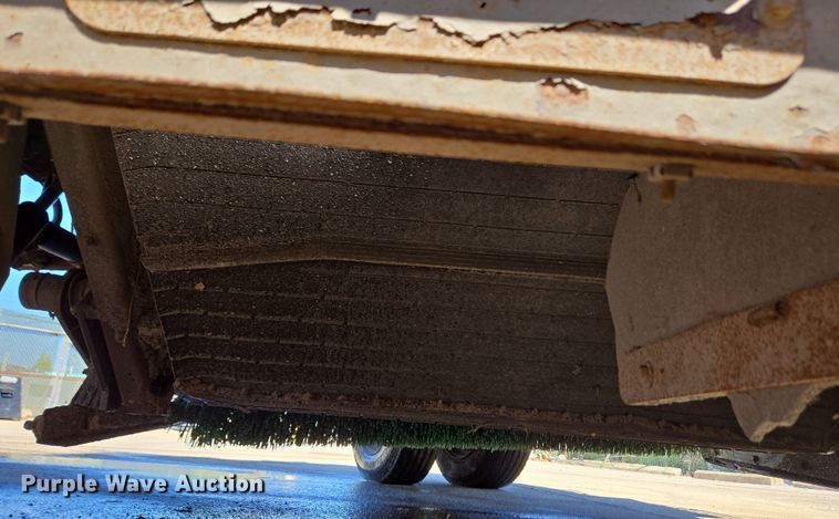 image for item EC4175 2017 Elgin Pelican Series NP street sweeper