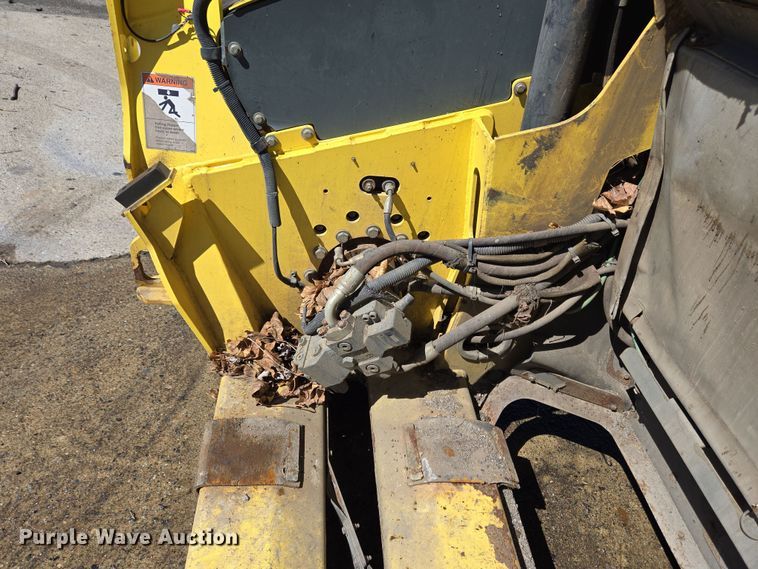 image for item EC4175 2017 Elgin Pelican Series NP street sweeper