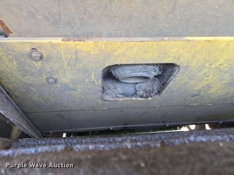 image for item EC4175 2017 Elgin Pelican Series NP street sweeper