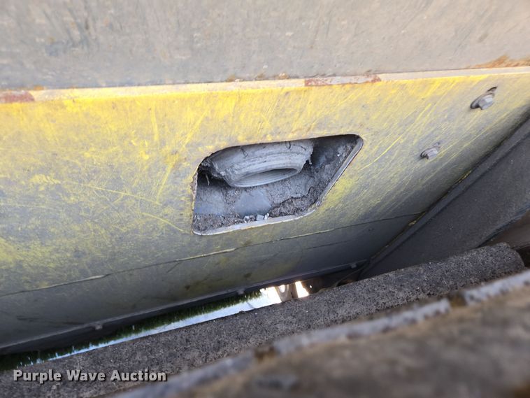 image for item EC4175 2017 Elgin Pelican Series NP street sweeper