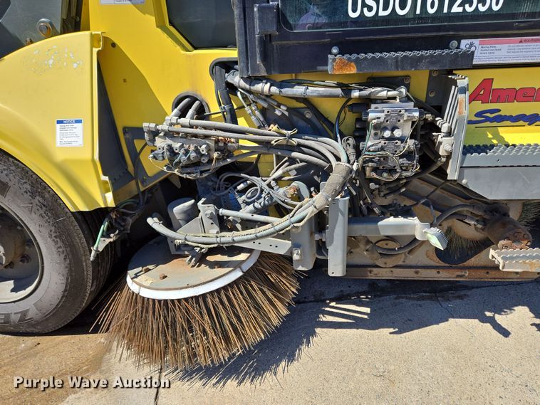 image for item EC4175 2017 Elgin Pelican Series NP street sweeper