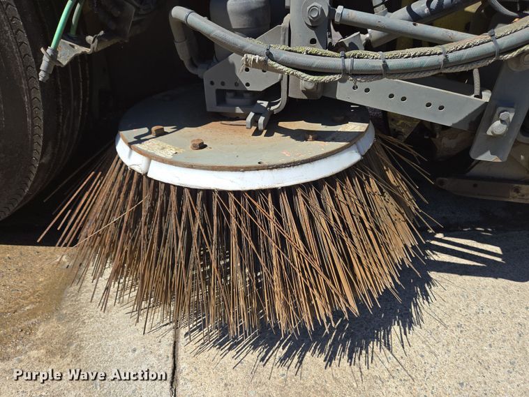 image for item EC4175 2017 Elgin Pelican Series NP street sweeper