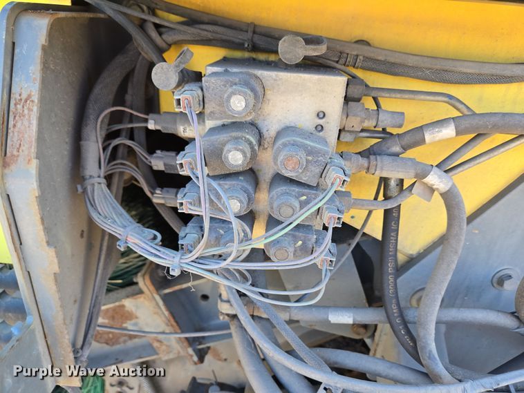 image for item EC4175 2017 Elgin Pelican Series NP street sweeper