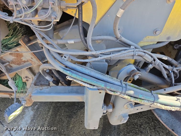 image for item EC4175 2017 Elgin Pelican Series NP street sweeper