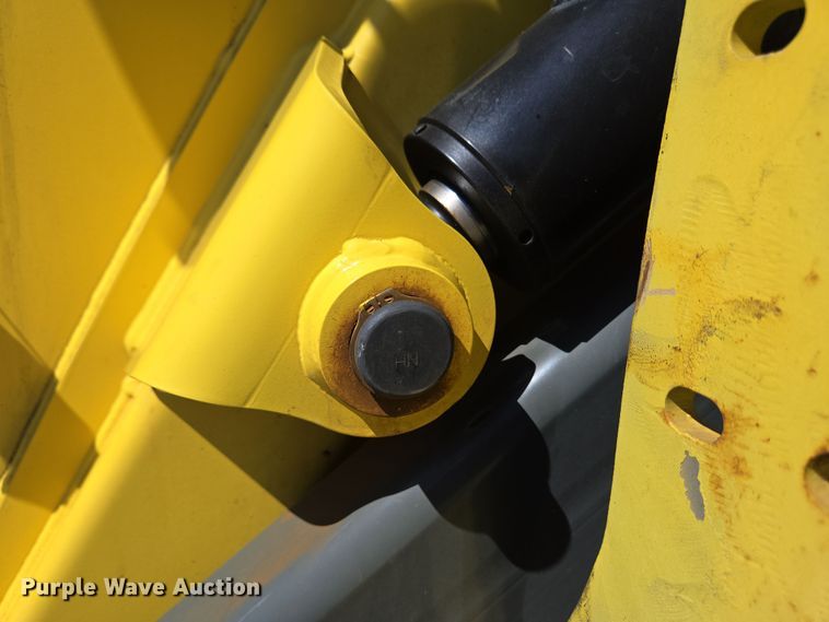 image for item EC4175 2017 Elgin Pelican Series NP street sweeper