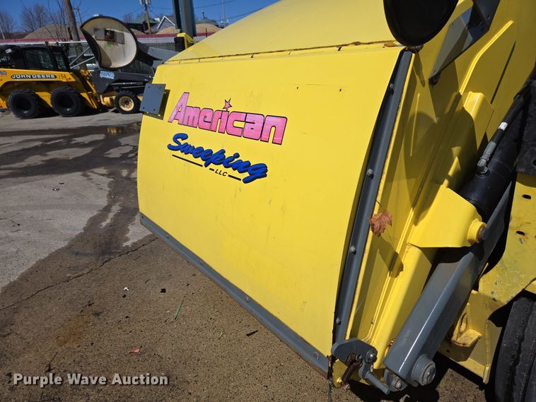 image for item EC4175 2017 Elgin Pelican Series NP street sweeper