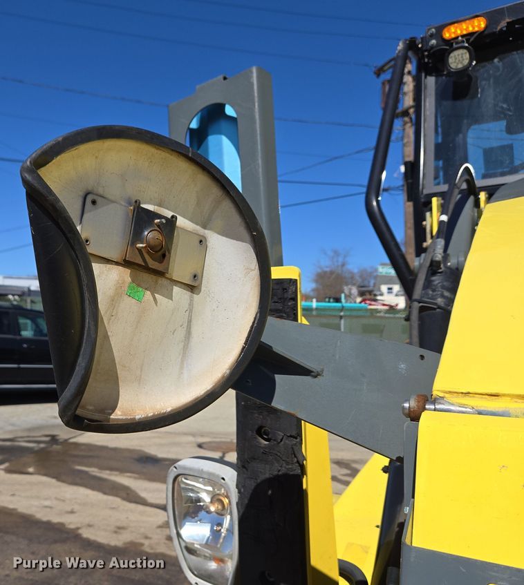 image for item EC4175 2017 Elgin Pelican Series NP street sweeper