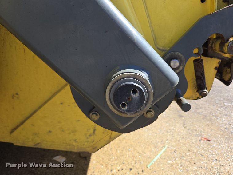 image for item EC4175 2017 Elgin Pelican Series NP street sweeper