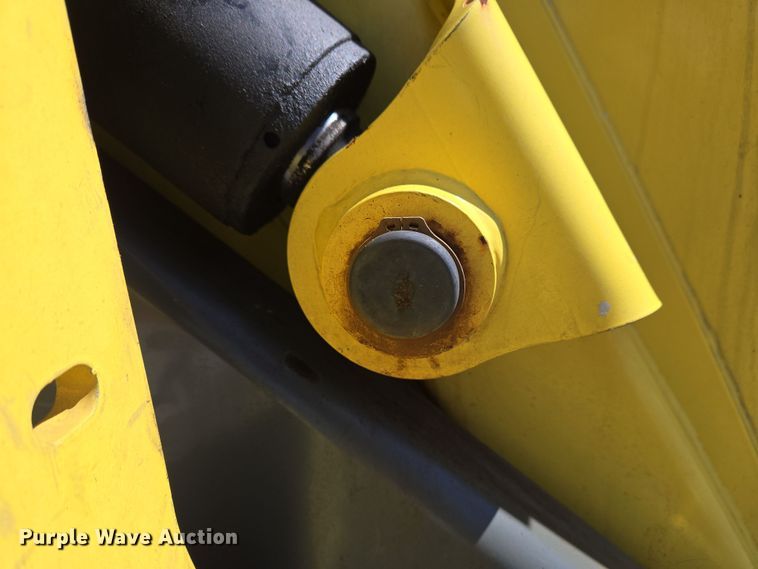 image for item EC4175 2017 Elgin Pelican Series NP street sweeper