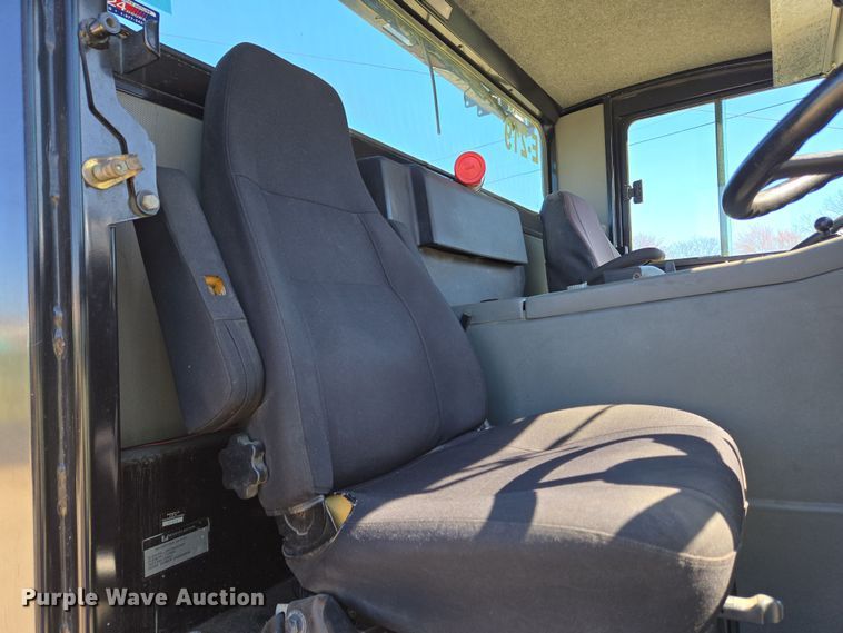 image for item EC4175 2017 Elgin Pelican Series NP street sweeper