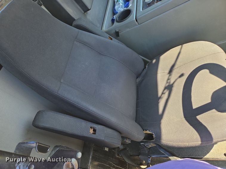 image for item EC4175 2017 Elgin Pelican Series NP street sweeper