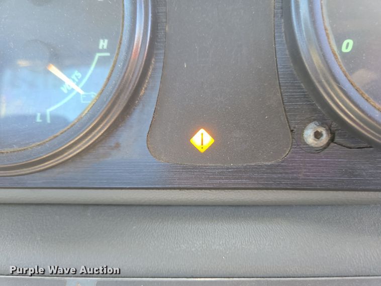 image for item EC4175 2017 Elgin Pelican Series NP street sweeper