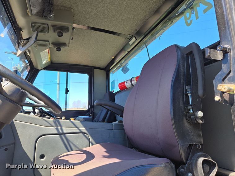 image for item EC4175 2017 Elgin Pelican Series NP street sweeper