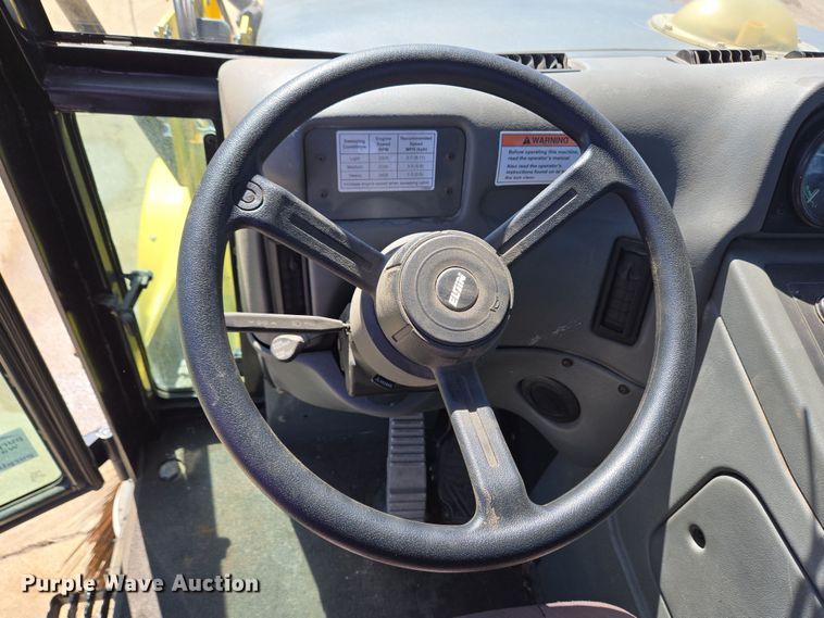 image for item EC4175 2017 Elgin Pelican Series NP street sweeper