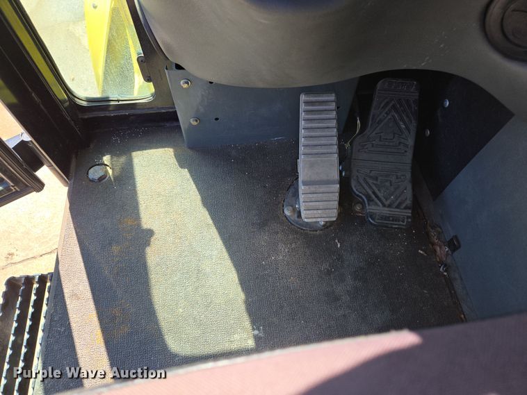 image for item EC4175 2017 Elgin Pelican Series NP street sweeper