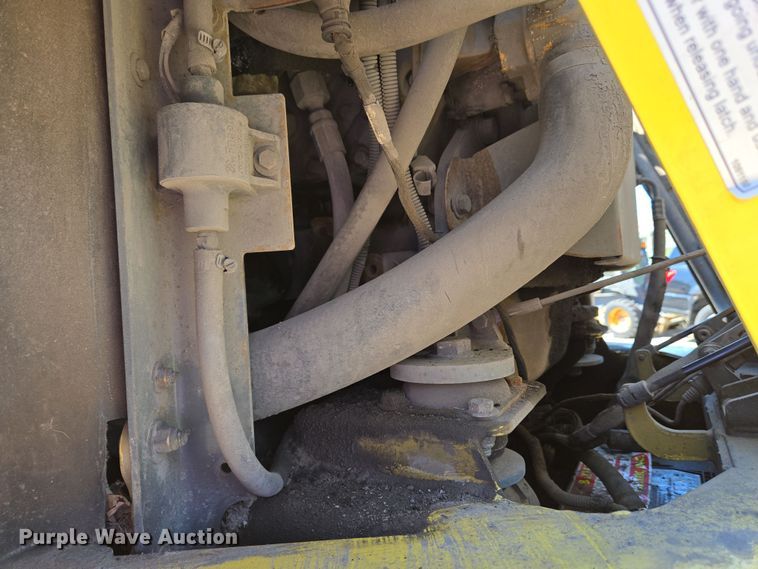 image for item EC4175 2017 Elgin Pelican Series NP street sweeper