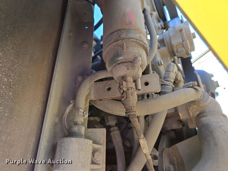 image for item EC4175 2017 Elgin Pelican Series NP street sweeper