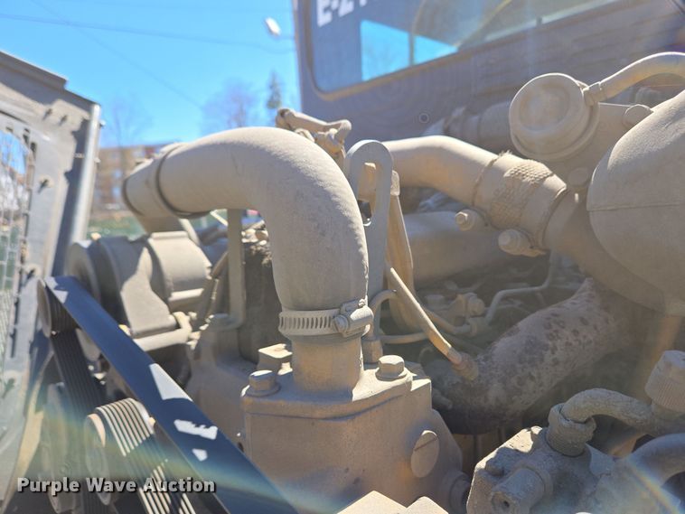 image for item EC4175 2017 Elgin Pelican Series NP street sweeper