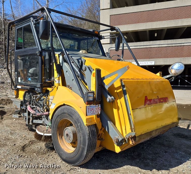 image for item EC4181 2009 Elgin Pelican Series NP street sweeper