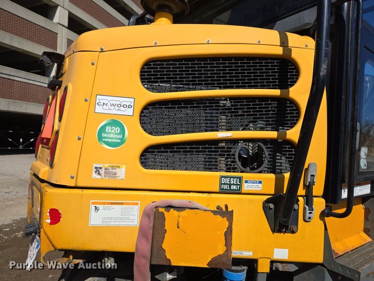 image for item EC4181 2009 Elgin Pelican Series NP street sweeper