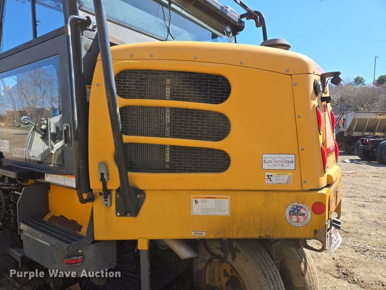 image for item EC4181 2009 Elgin Pelican Series NP street sweeper