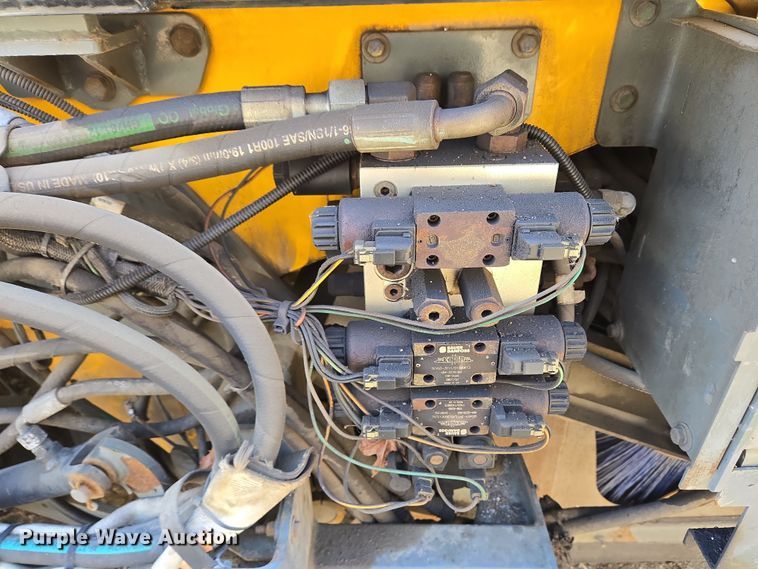 image for item EC4181 2009 Elgin Pelican Series NP street sweeper