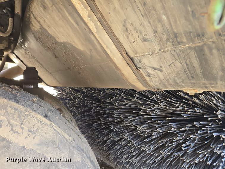 image for item EC4181 2009 Elgin Pelican Series NP street sweeper