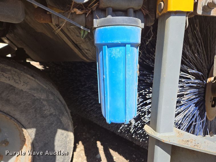 image for item EC4181 2009 Elgin Pelican Series NP street sweeper