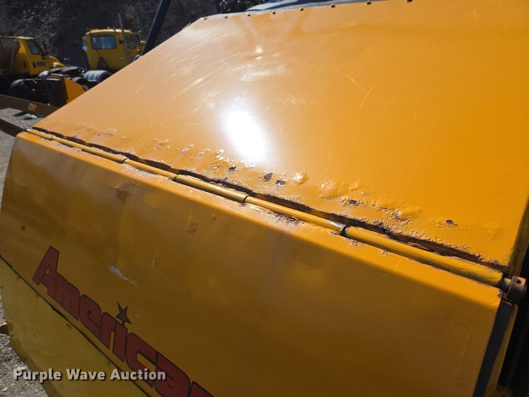 image for item EC4181 2009 Elgin Pelican Series NP street sweeper