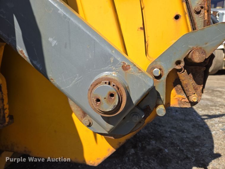 image for item EC4181 2009 Elgin Pelican Series NP street sweeper