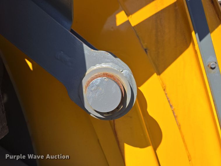 image for item EC4181 2009 Elgin Pelican Series NP street sweeper