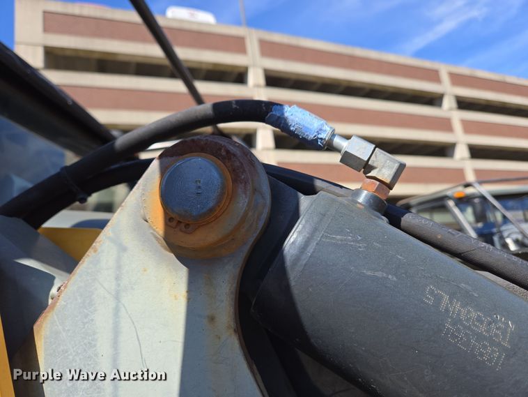 image for item EC4181 2009 Elgin Pelican Series NP street sweeper