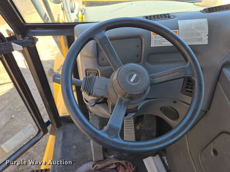 image for item EC4181 2009 Elgin Pelican Series NP street sweeper