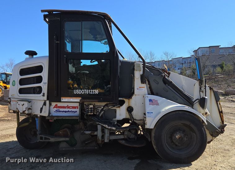 image for item EC4183 2015 Elgin Pelican Series NP street sweeper